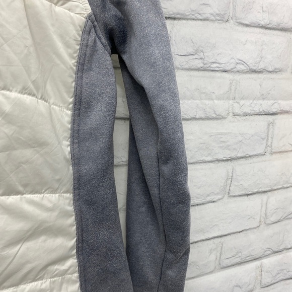 The Northface Women XS jacket - Picture 7 of 8